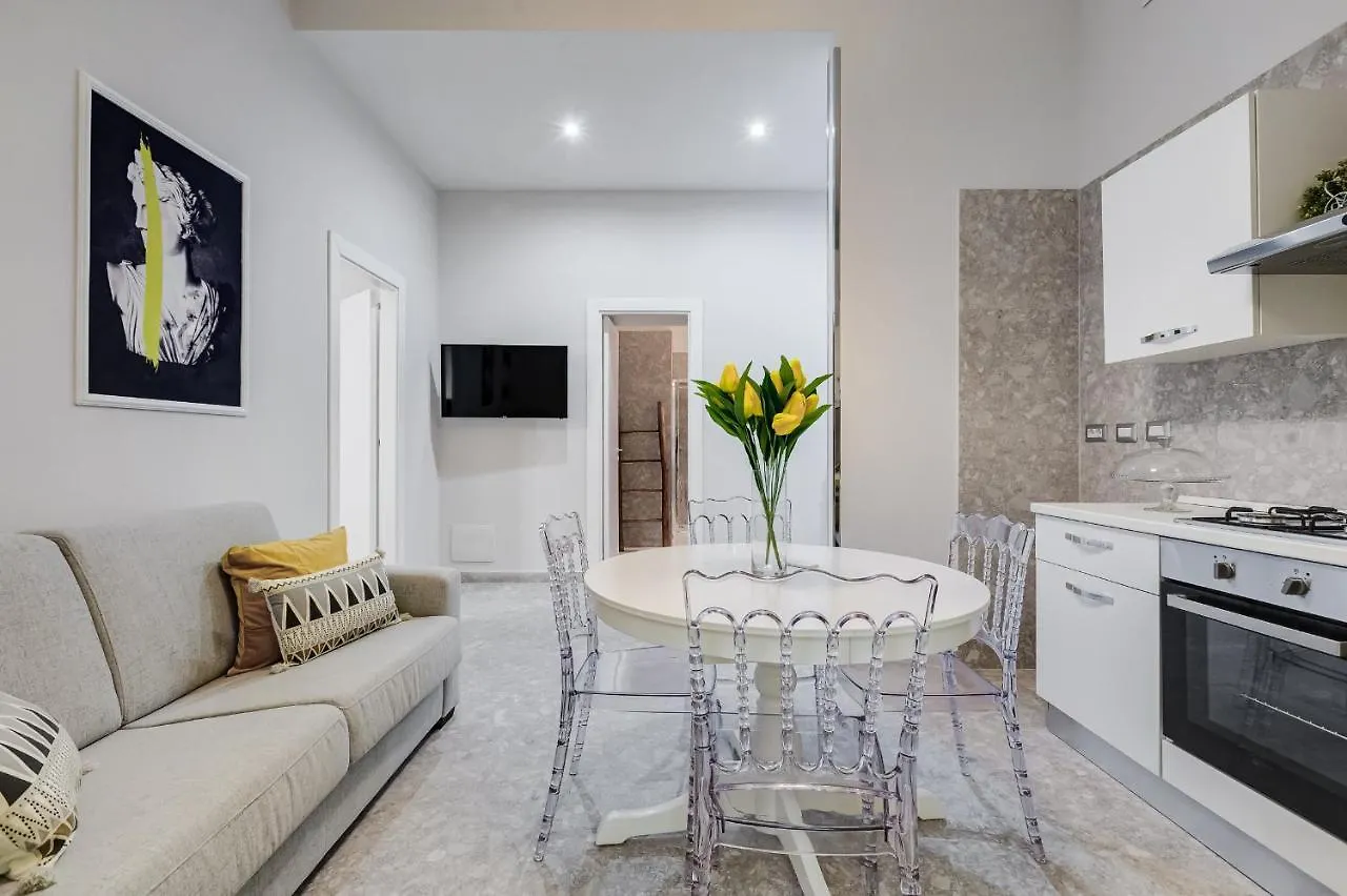 Crystal Trevi Fountain - Romedreamhome