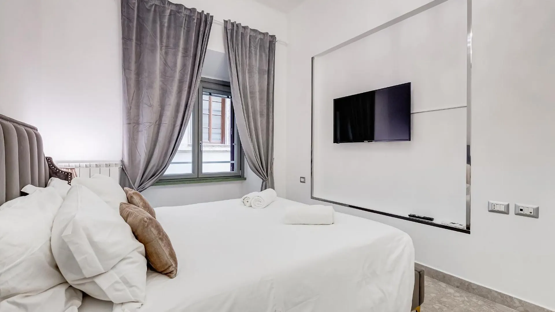 Crystal Trevi Fountain - Romedreamhome 0*, Roma Italia